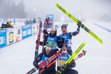 Norwegians dominate the relay Norwegians dominate the relay